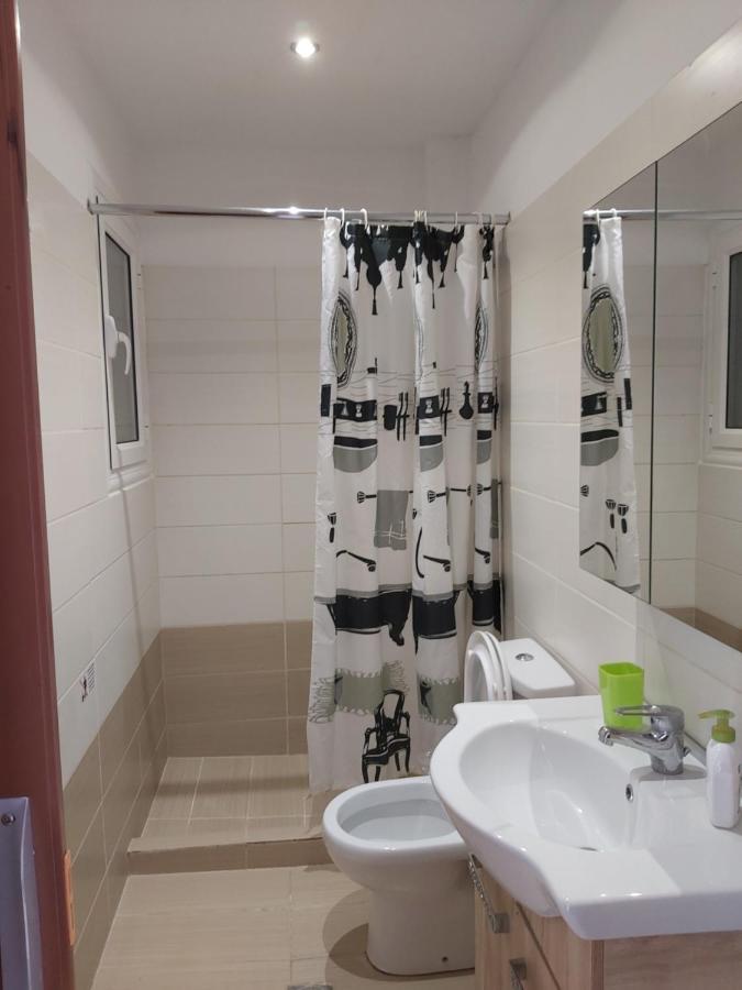 Frodo Studios Kávos Buitenkant foto